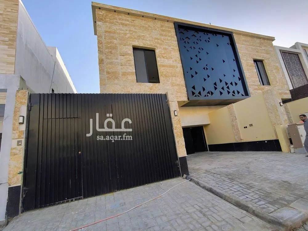 4 bedroom floor in Tuwaiq 2