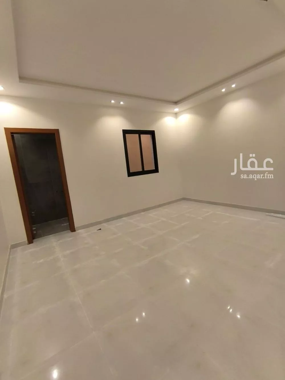 4 bedroom floor in Okaz 12