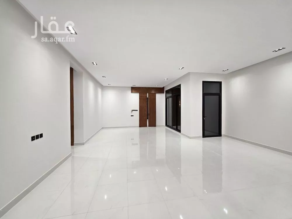 4 bedroom floor in Al Rimal 7