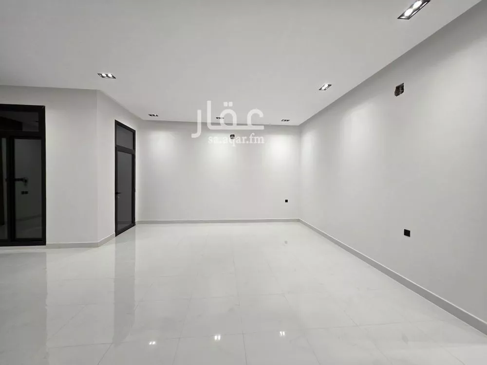 4 bedroom floor in Al Rimal 9