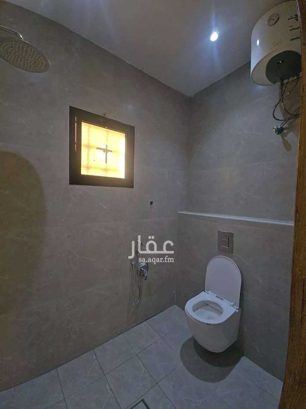 6 bedroom floor in Al Rimal 20