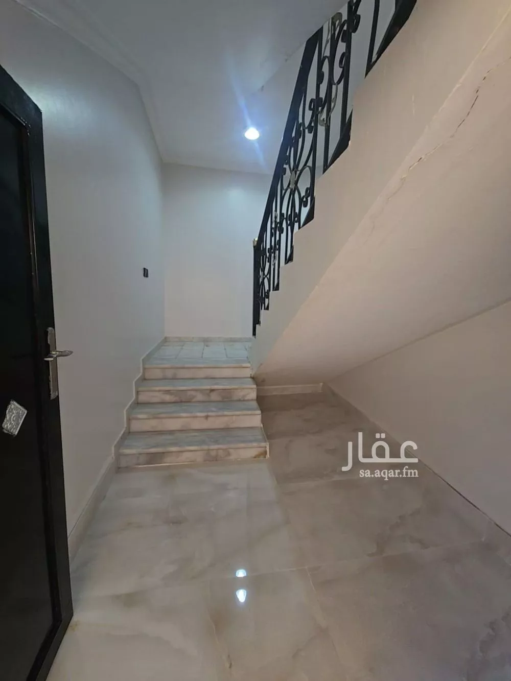 6 bedroom floor in Al Rimal 9