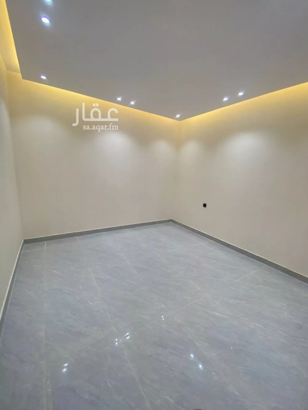 5 bedroom floor in Okaz 16