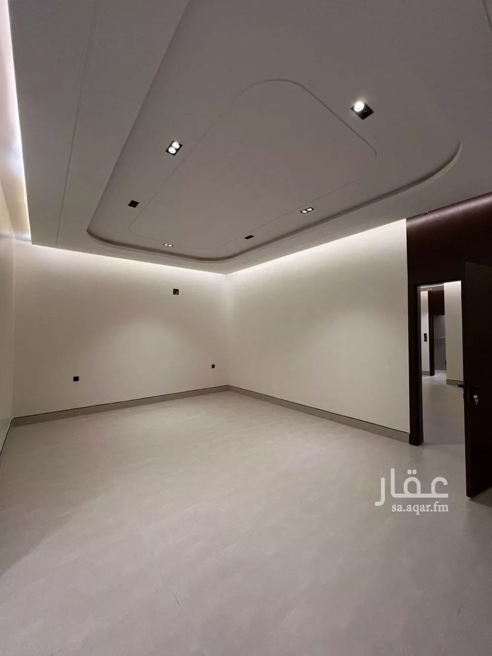 4 bedroom floor in Al Hazm 7