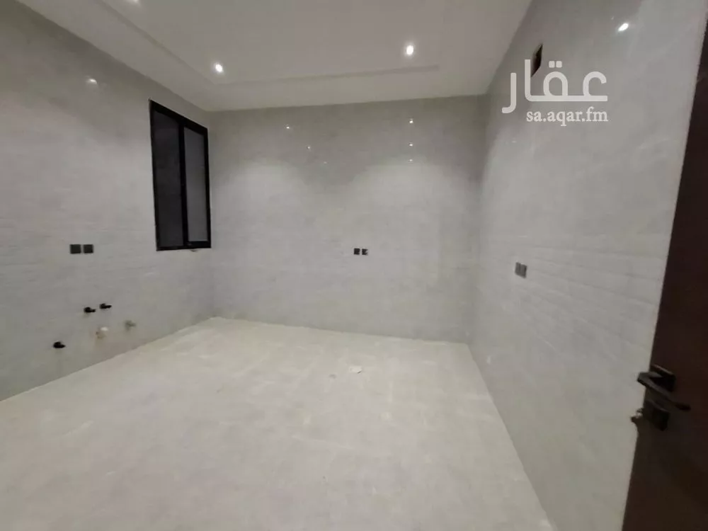 دور 5 غرف في عكاظ 6