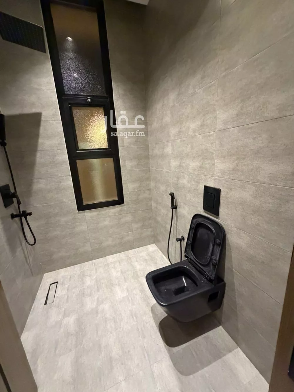 6 bedroom floor in Al Khaleej 11