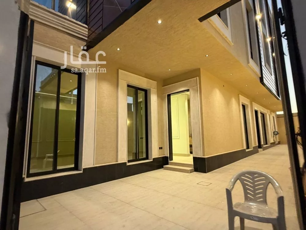6 bedroom floor in Al Khaleej 13