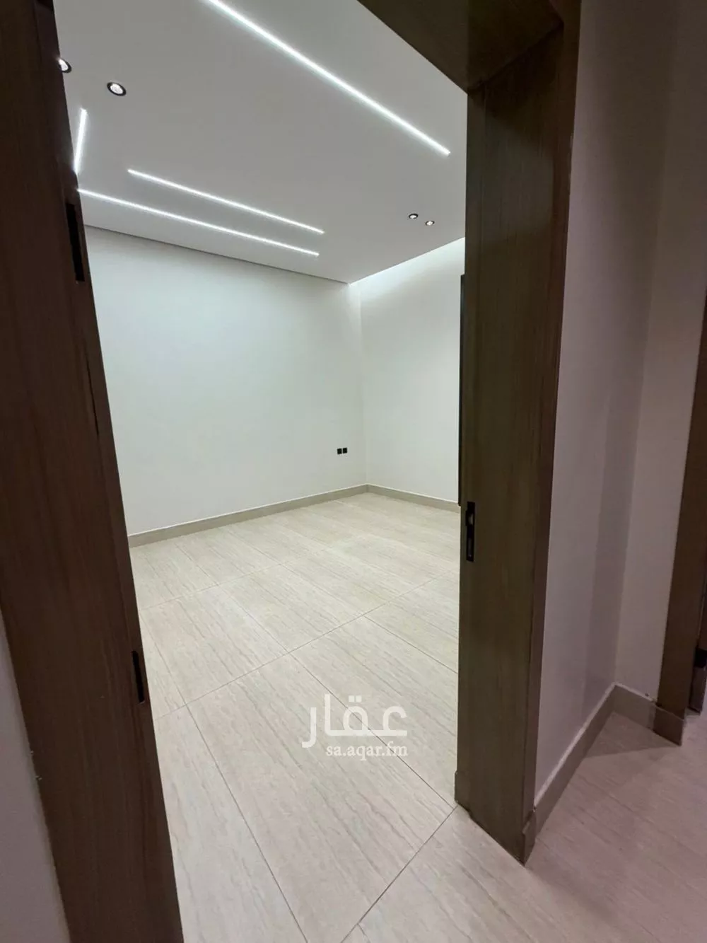 6 bedroom floor in Al Khaleej 9