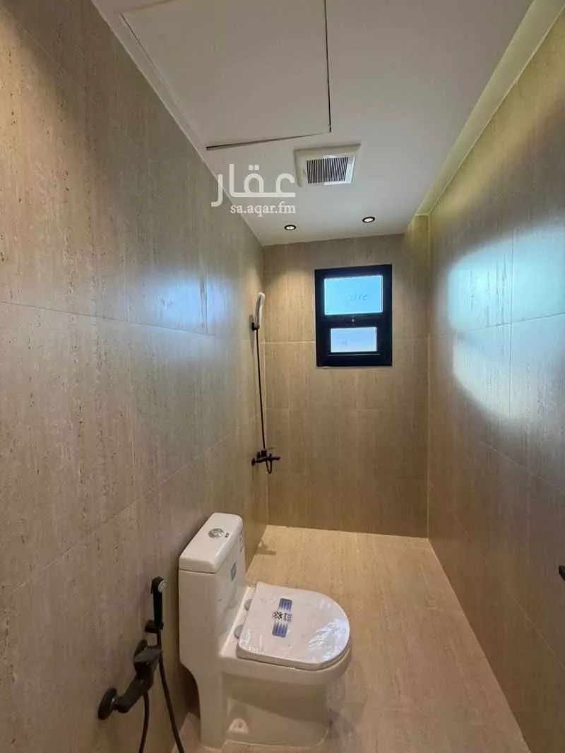 4 bedroom floor in Ash Sharq 7