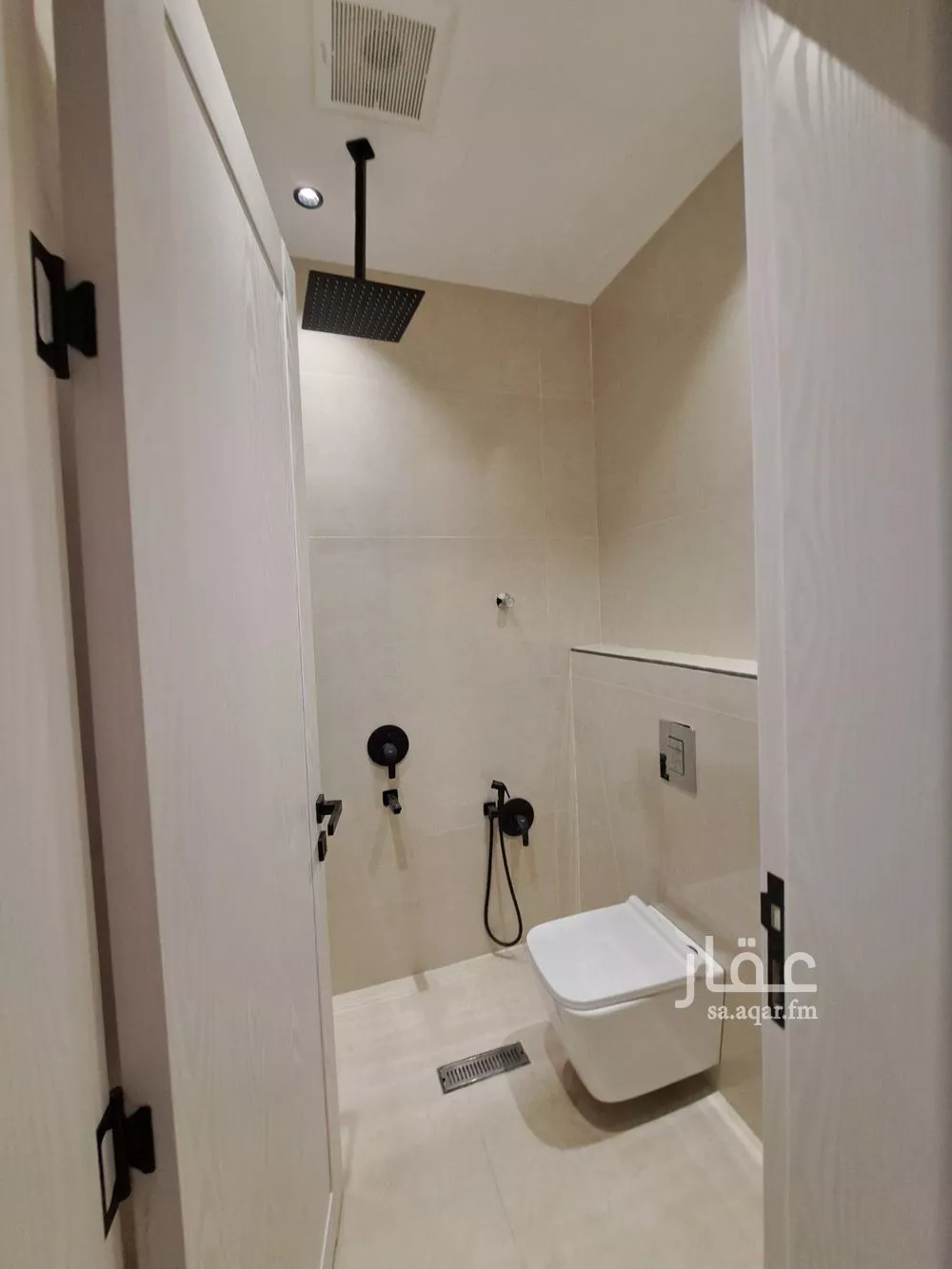 3 bedroom floor in Al Zahrah 15