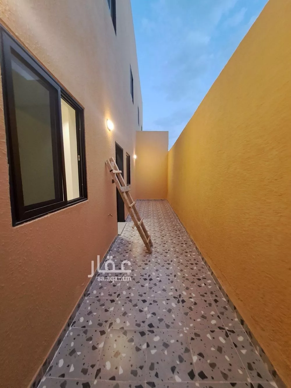 3 bedroom floor in Al Zahrah 21