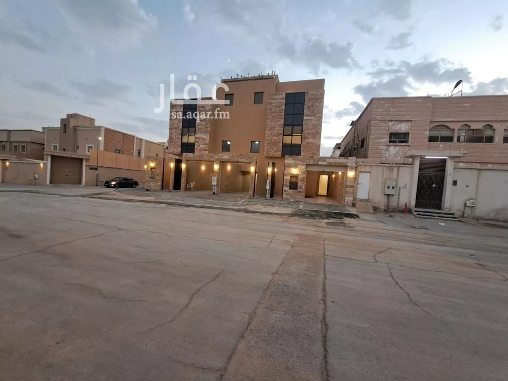 3 bedroom floor in Al Zahrah 6