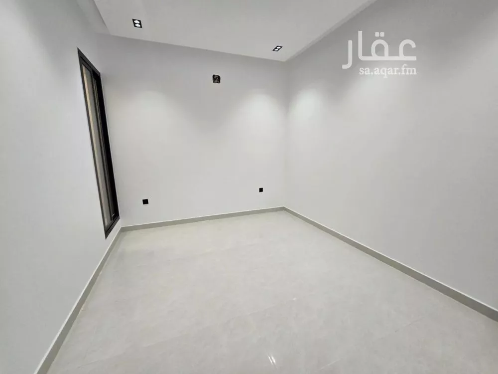 3 bedroom floor in Tuwaiq 4