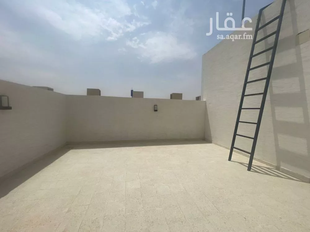 4 bedroom floor in Al Rimal 19