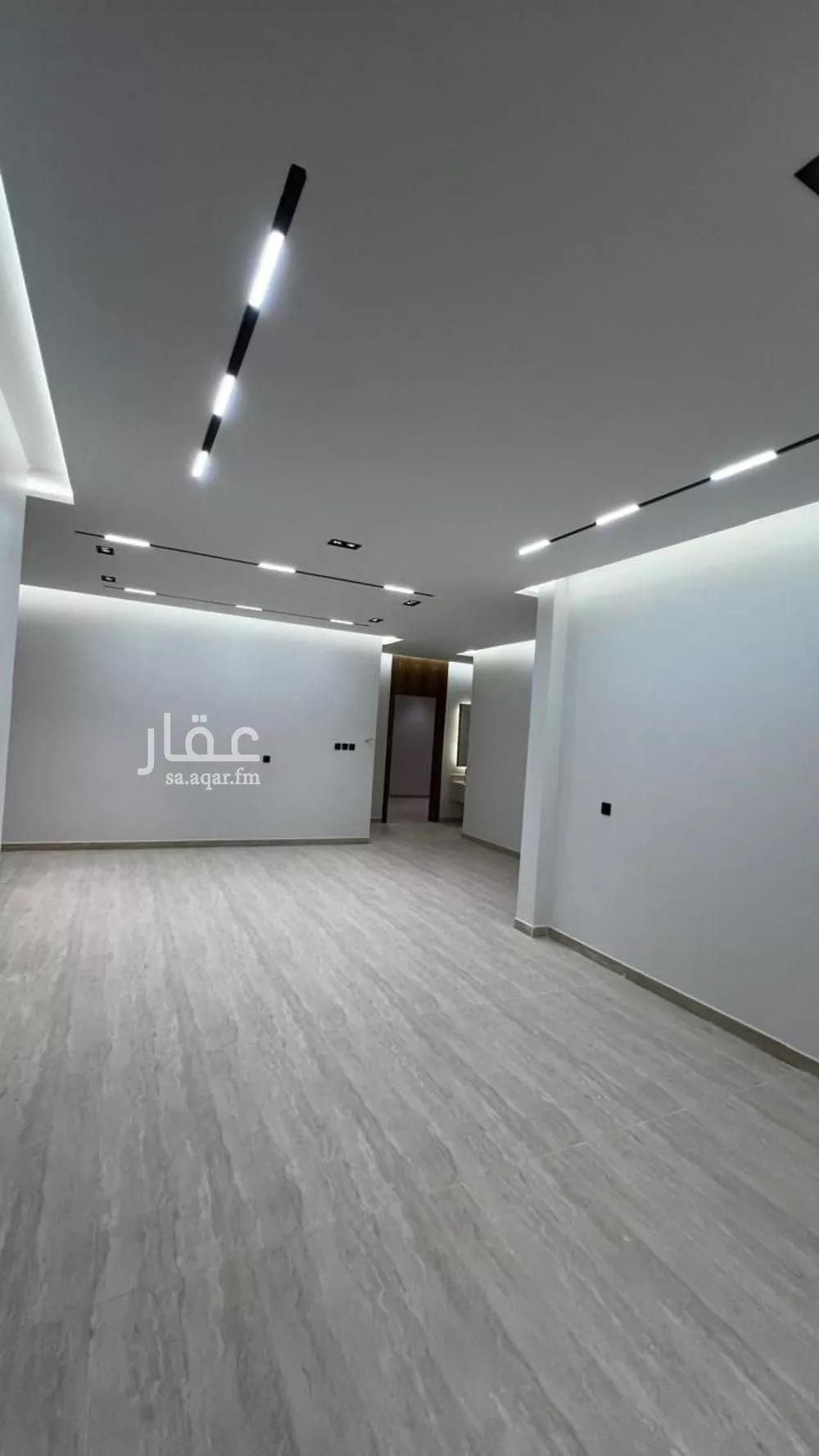 3 bedroom floor in Al Hazm 2
