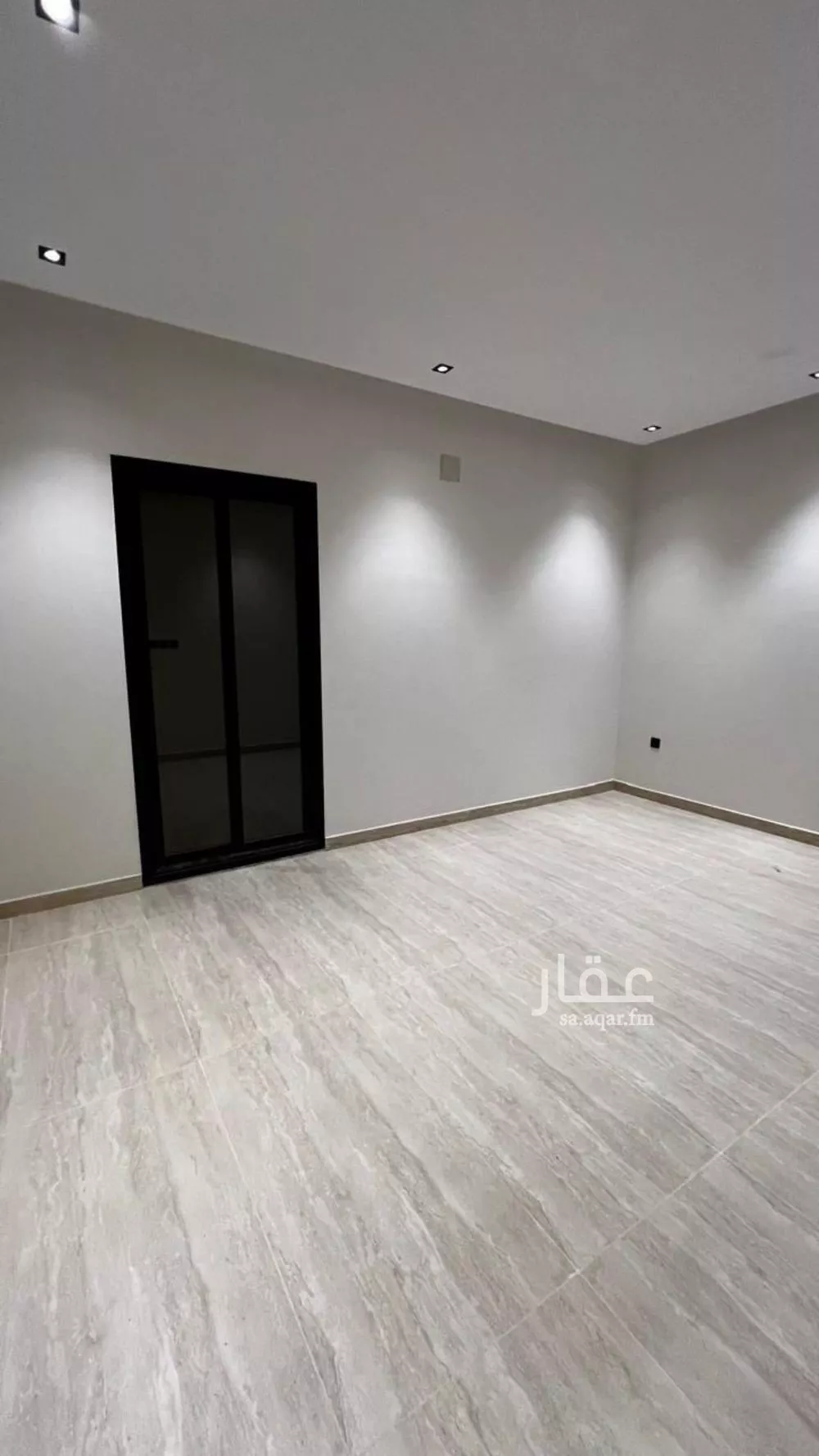 3 bedroom floor in Al Hazm 7