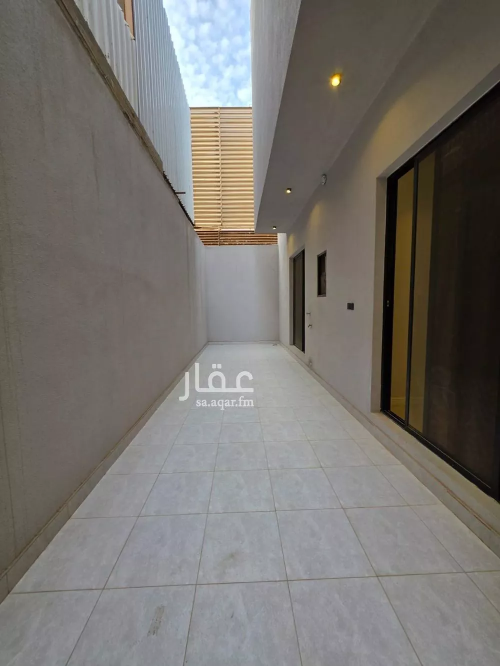 دور 5 غرف في الرمال 17