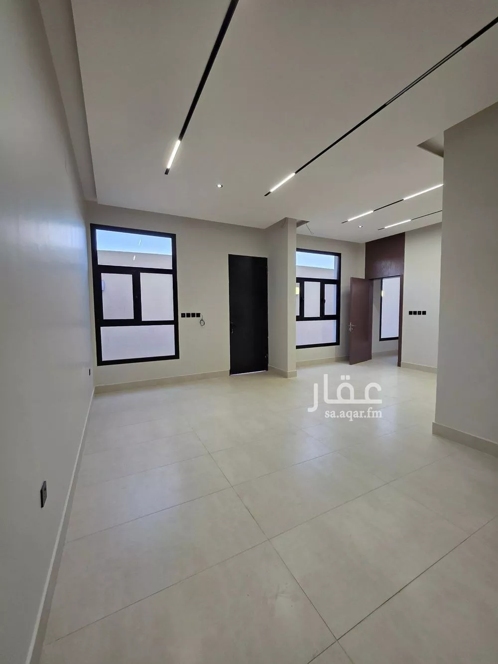 4 bedroom floor in Al Khaleej 12