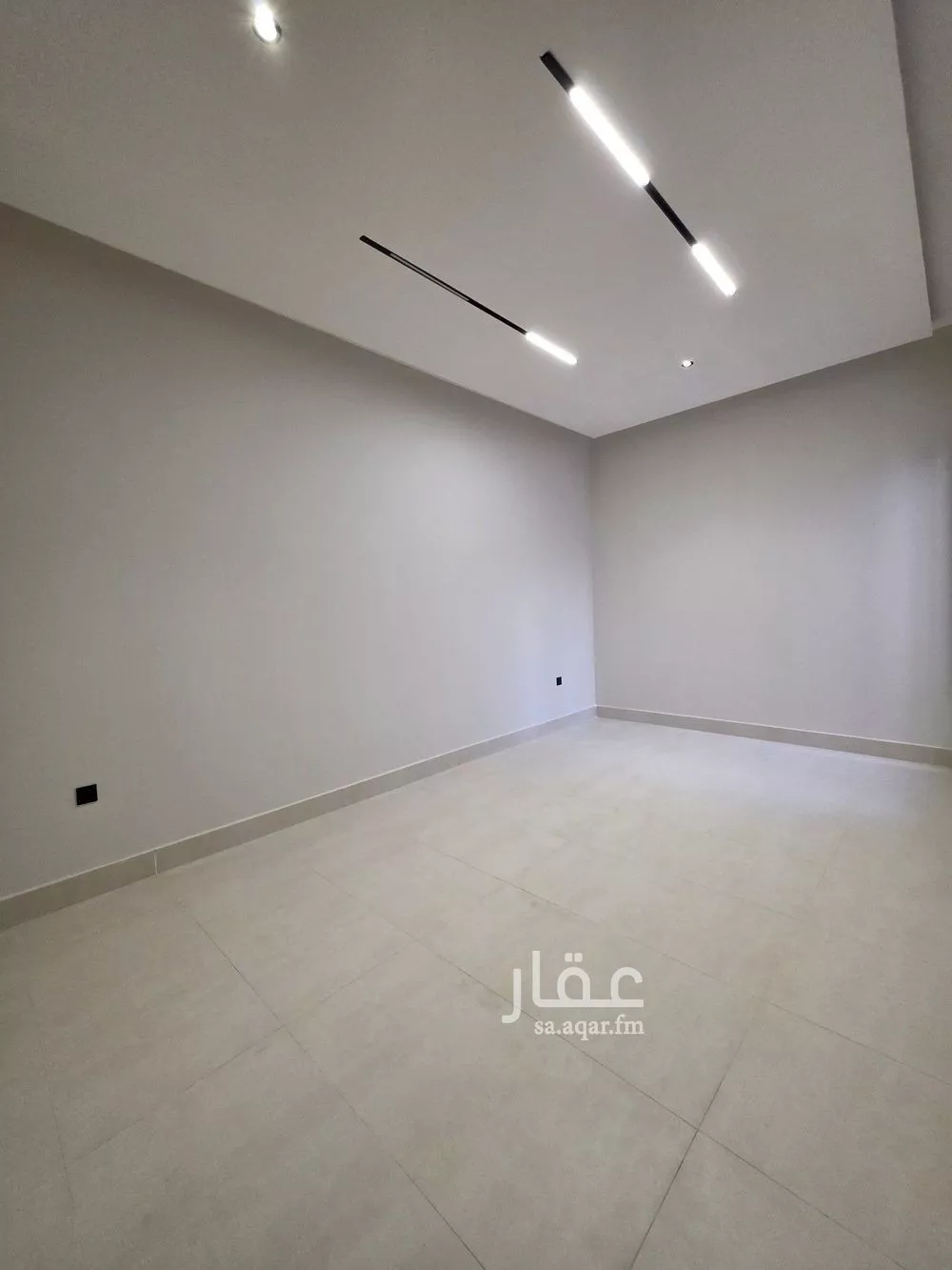 4 bedroom floor in Al Khaleej 14