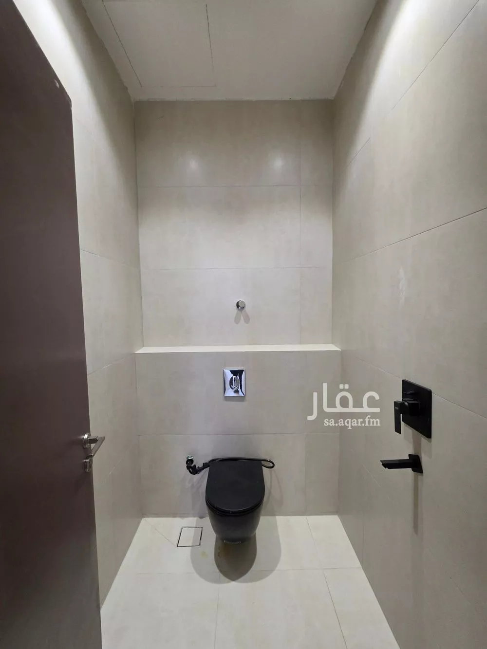 4 bedroom floor in Al Khaleej 6