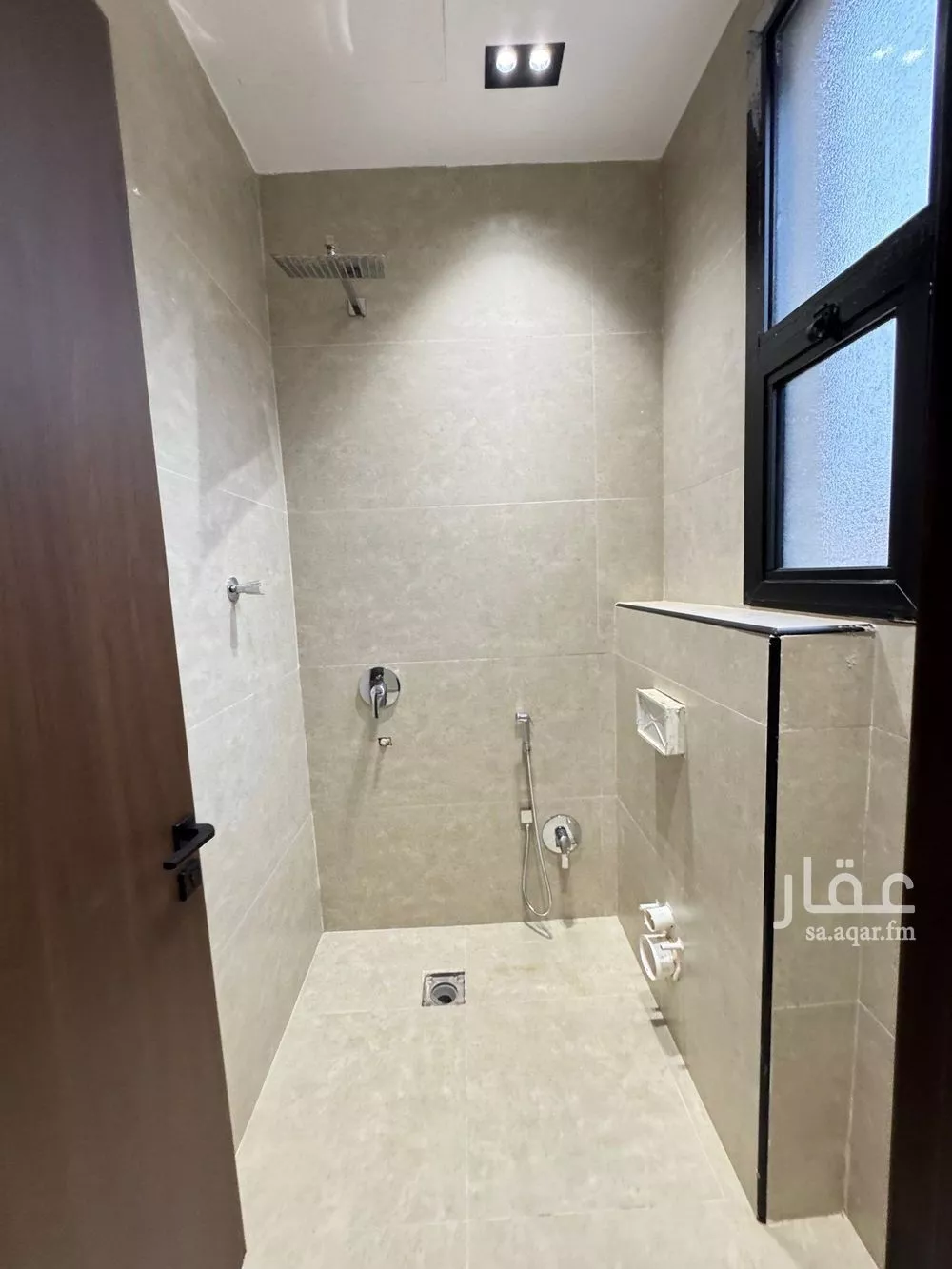 5 bedroom floor in Al Rimal 5