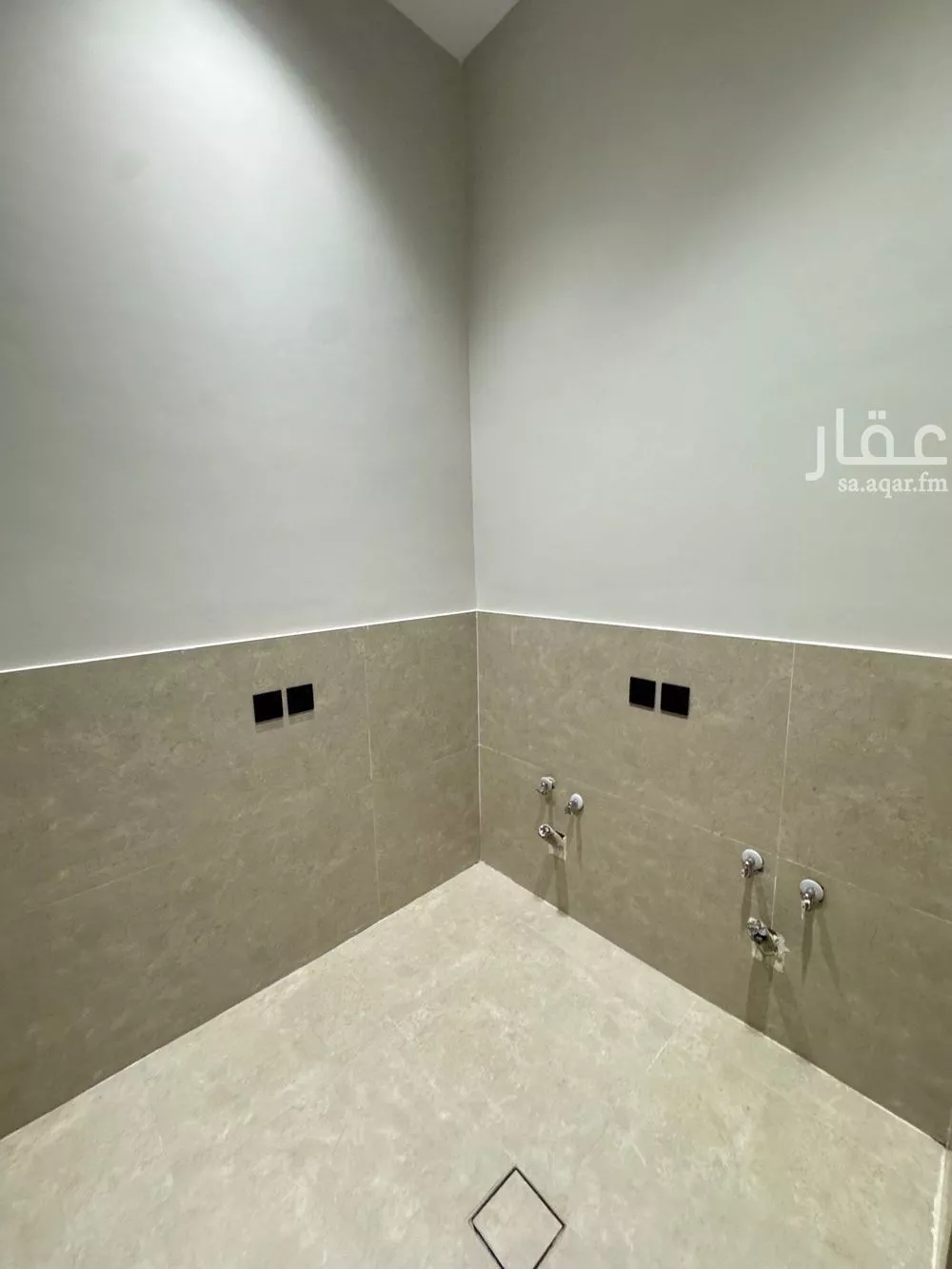 5 bedroom floor in Al Rimal 9