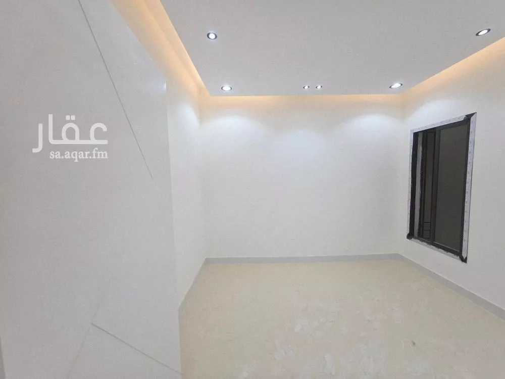 4 bedroom floor in Badr 11
