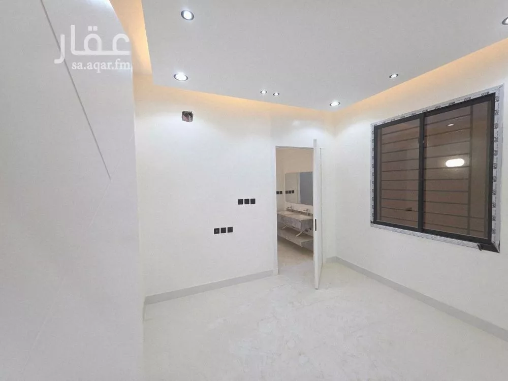 4 bedroom floor in Badr 12