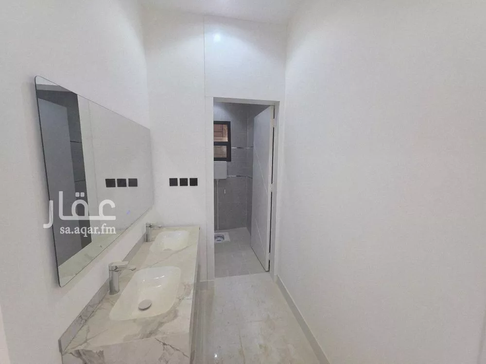 4 bedroom floor in Badr 4