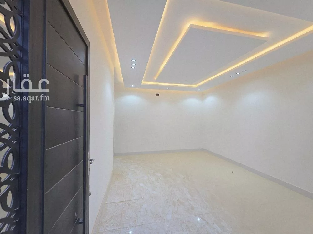 4 bedroom floor in Badr 7