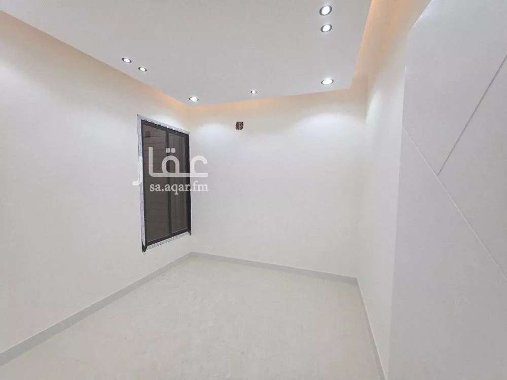 4 bedroom floor in Badr 9