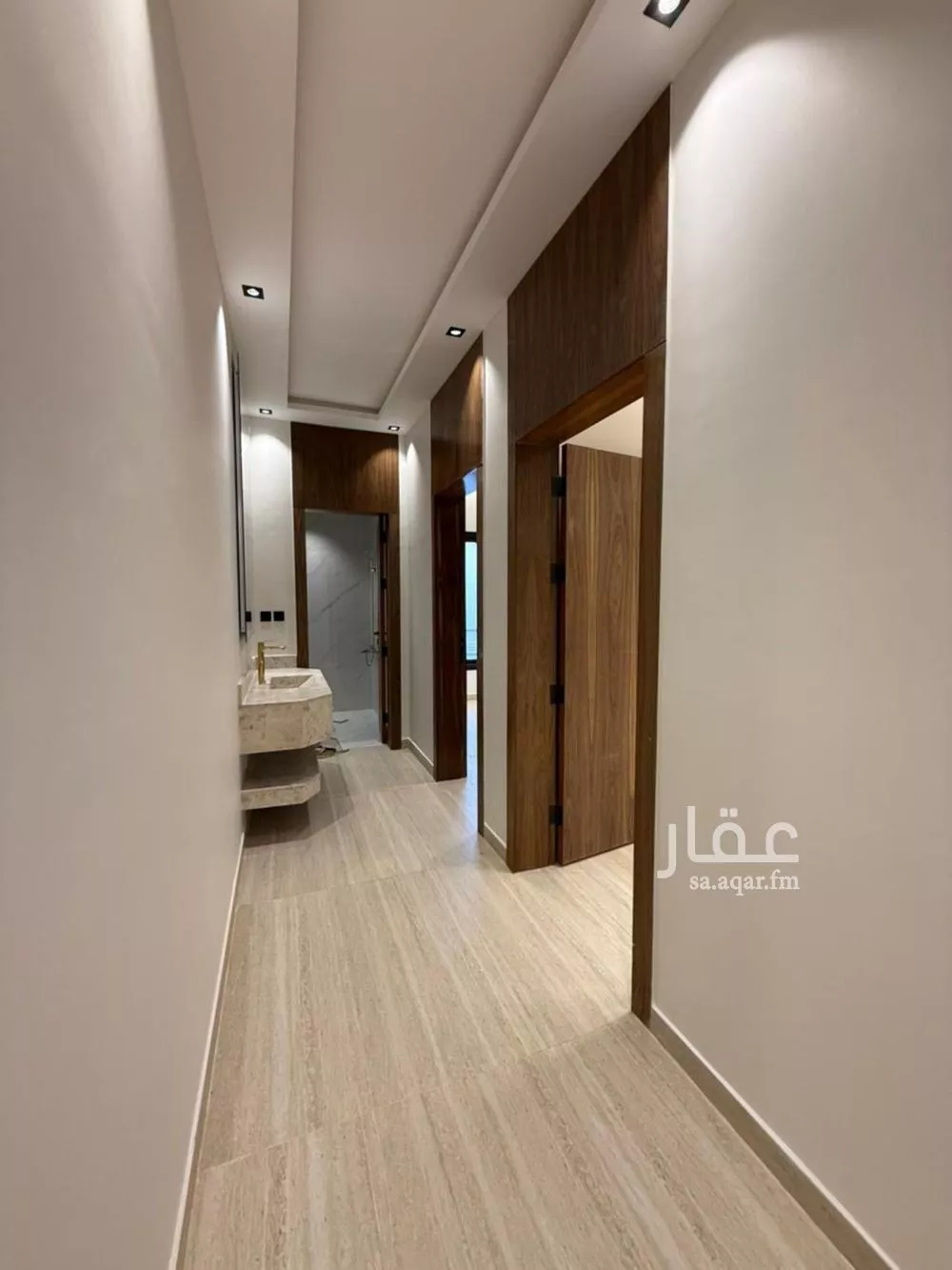 5 bedroom floor in Okaz 11
