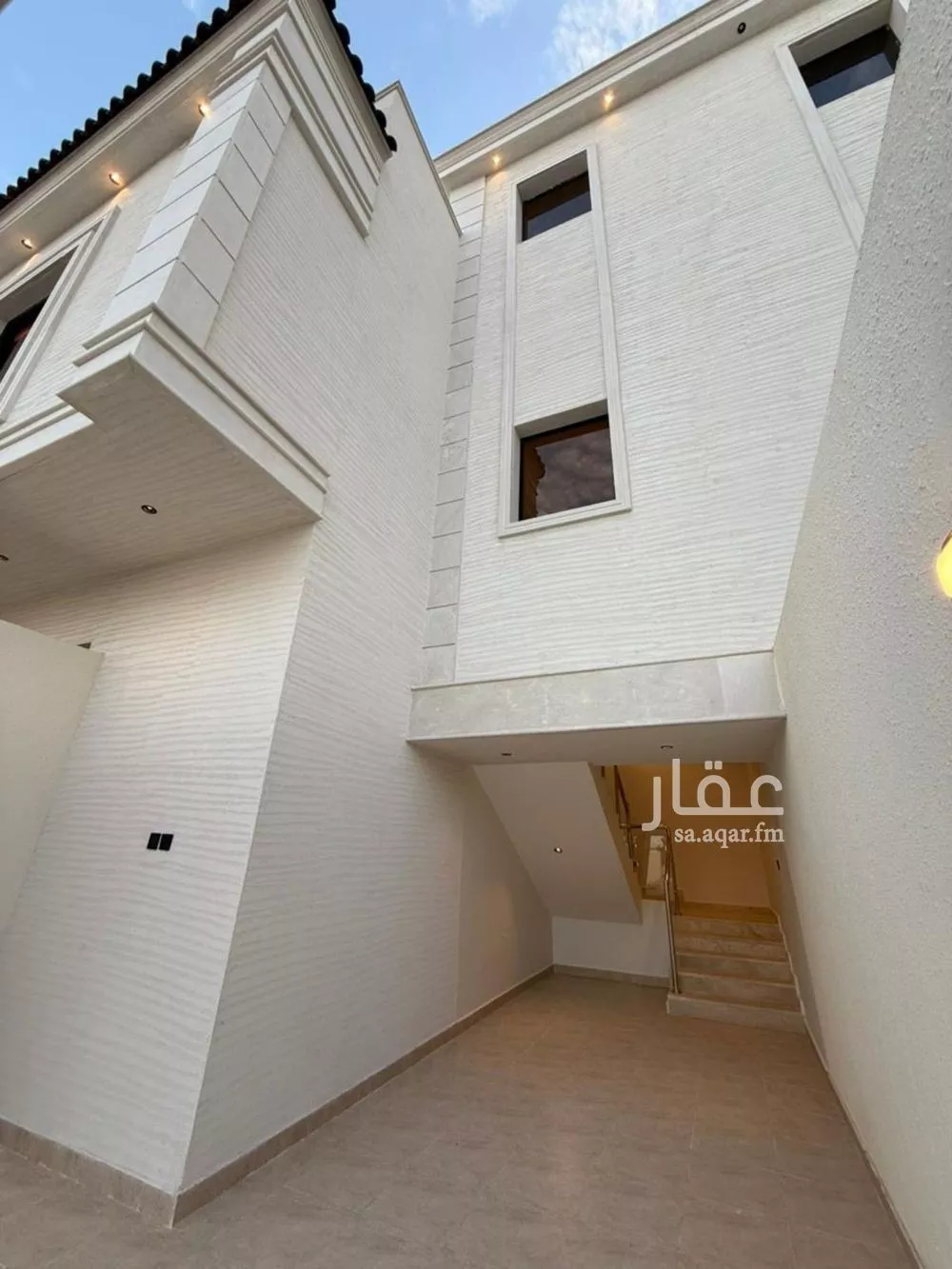 5 bedroom floor in Okaz 6