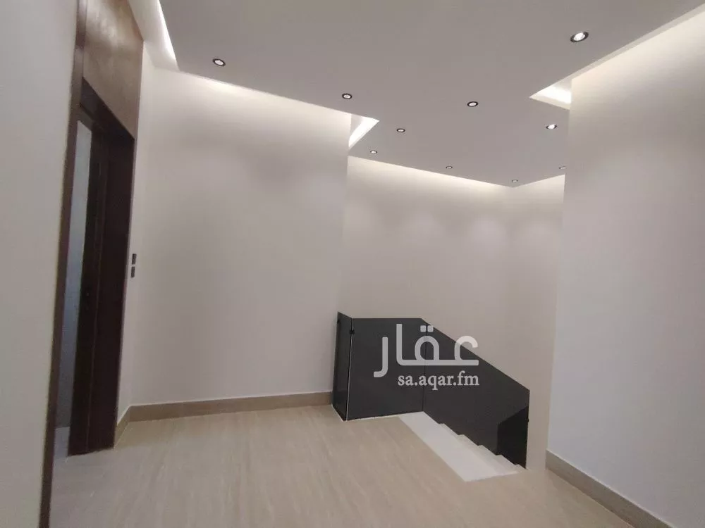 5 bedroom floor in Tuwaiq 7