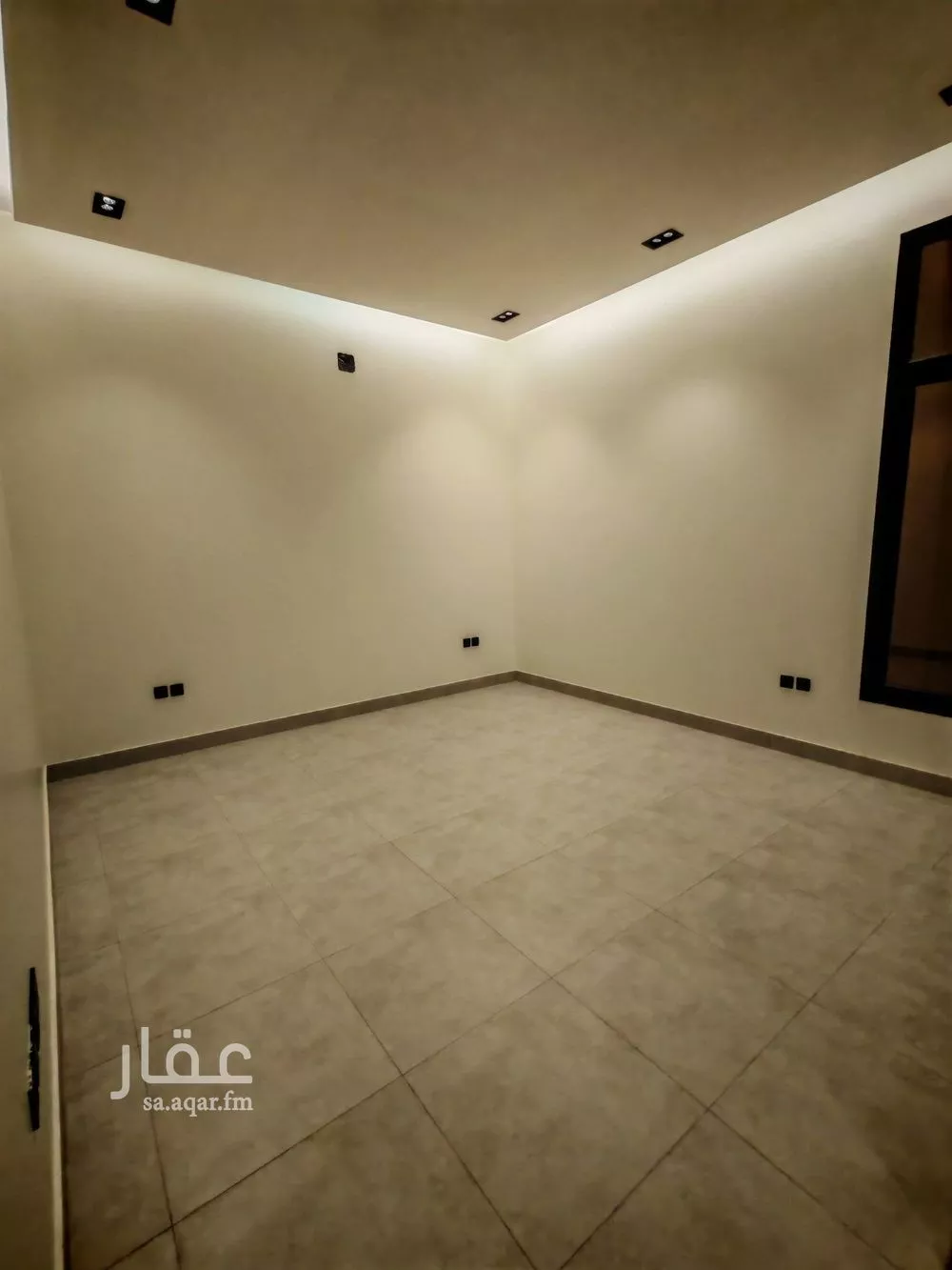 دور 6 غرف في المونسية 8