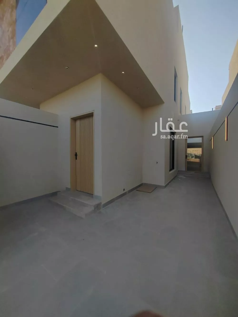 3 bedroom floor in Dirab 5