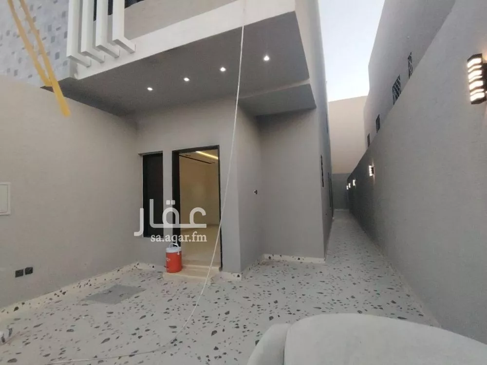 دور 5 غرف في بدر 8