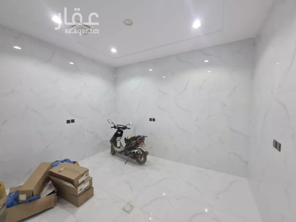 5 bedroom floor in Badr 13