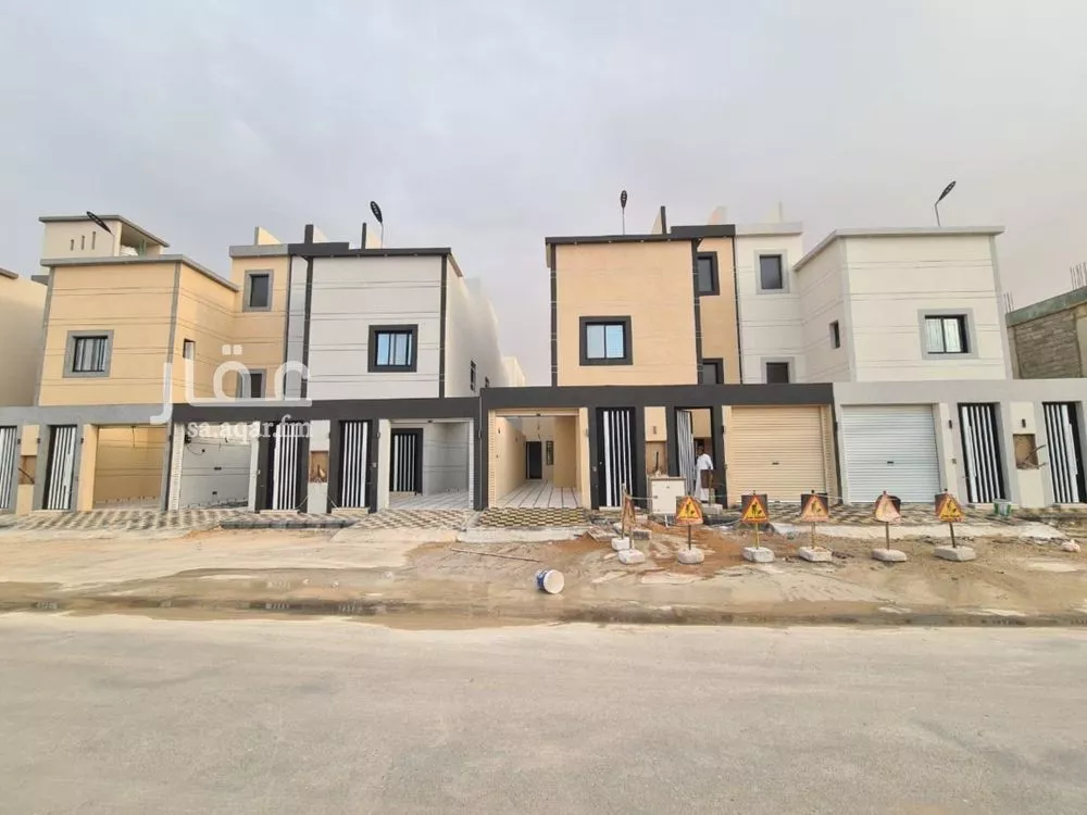 5 bedroom floor in Badr 3