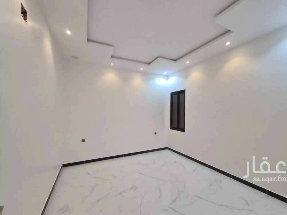 5 bedroom floor in Badr 8