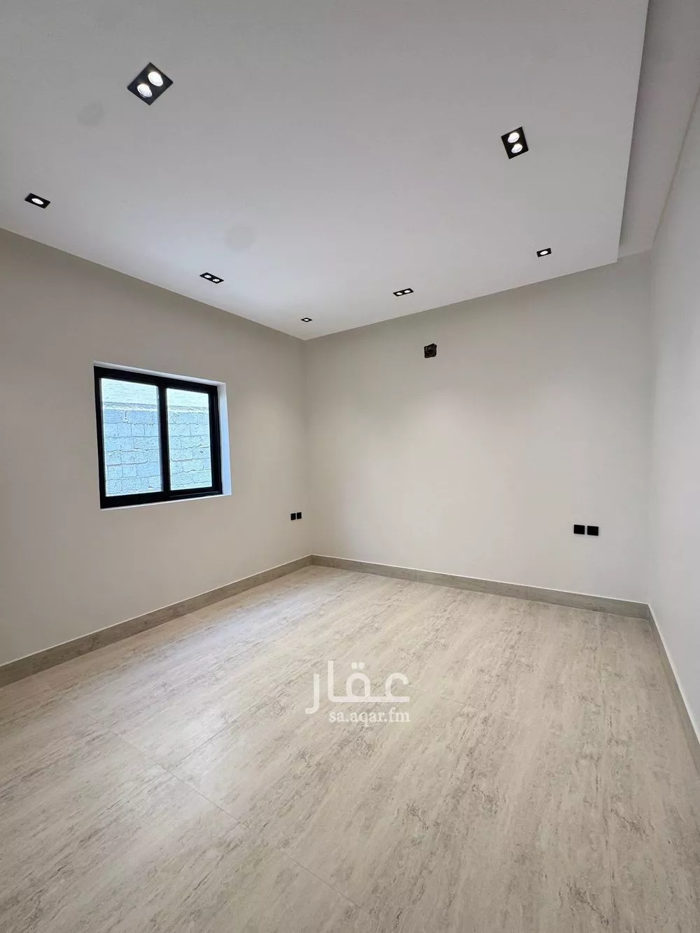 دور 4 غرف في الشرق 17