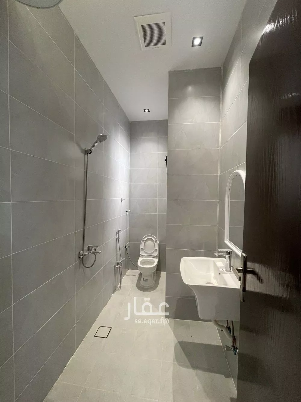 4 bedroom floor in Al Rimal 14