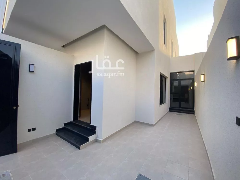 4 bedroom floor in As Suwaidi Al Gharabi 3