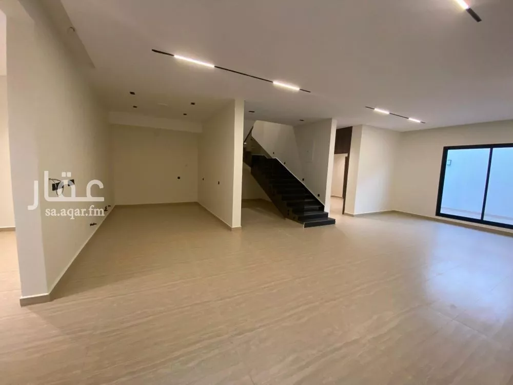 4 bedroom floor in As Suwaidi Al Gharabi 5