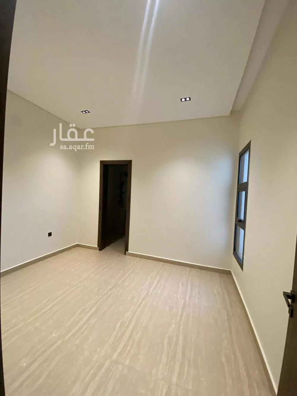 4 bedroom floor in As Suwaidi Al Gharabi 9