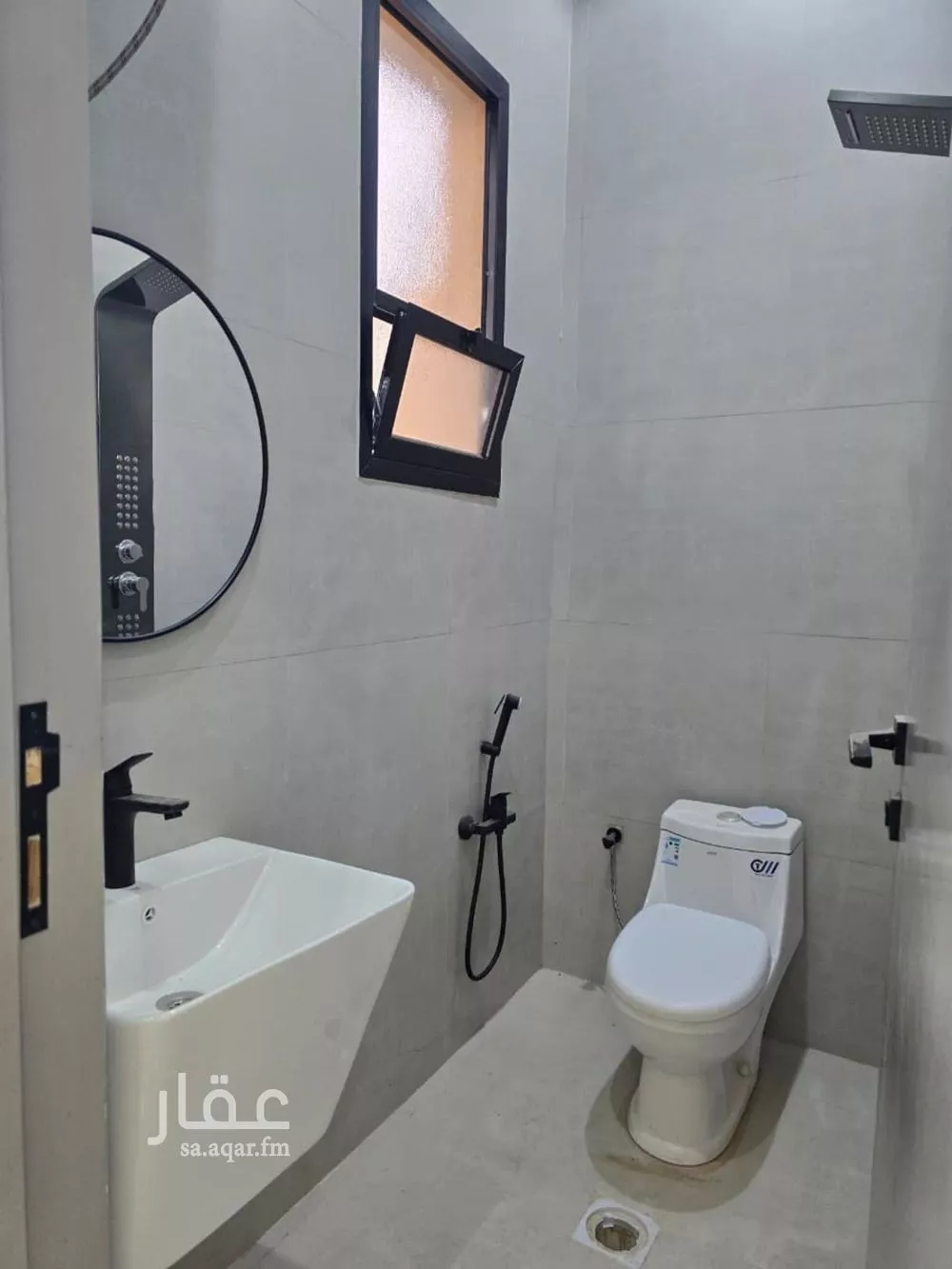 3 bedroom floor in Okaz 5