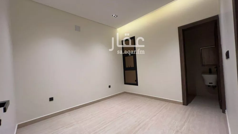 3 bedroom floor in As Suwaidi Al Gharabi 12