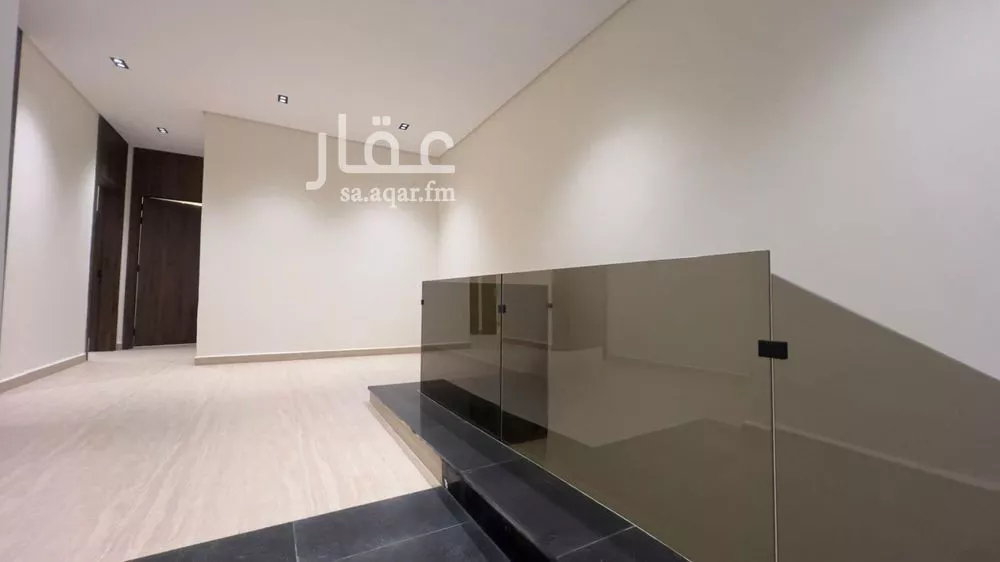 3 bedroom floor in As Suwaidi Al Gharabi 13