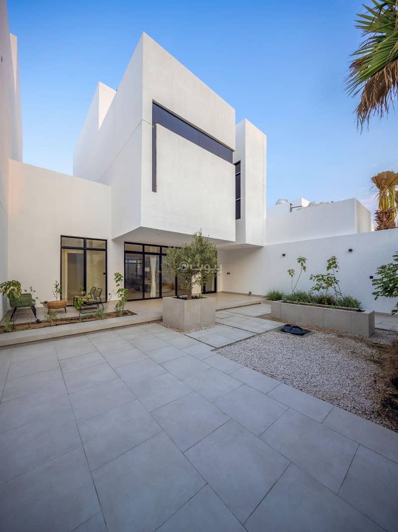 5 bedroom villa in Al Khuzama, Eastern Province 4