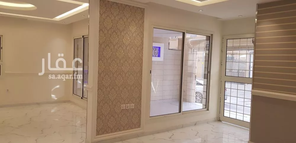 4 bedroom villa in Al Olaya, Riyadh 9